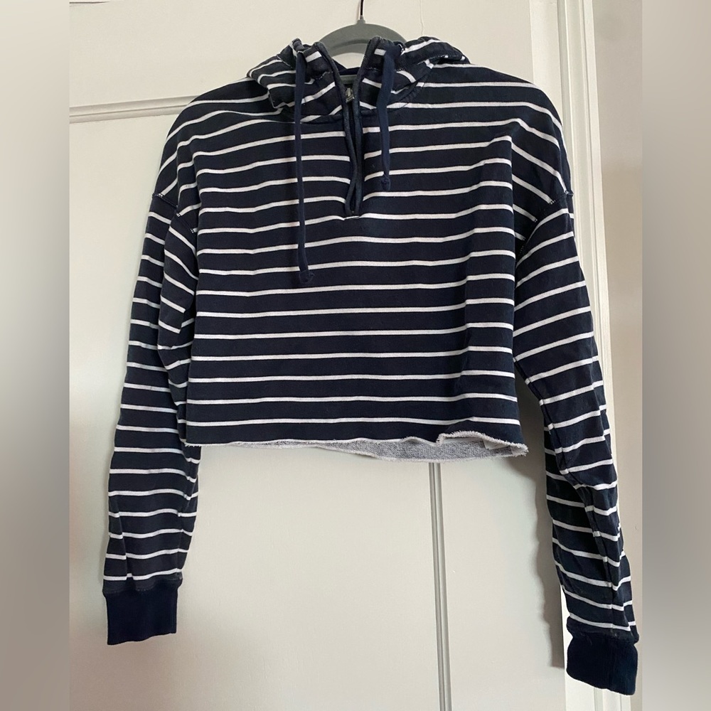 Hollister Cropped Quarter-Zip Hoodie